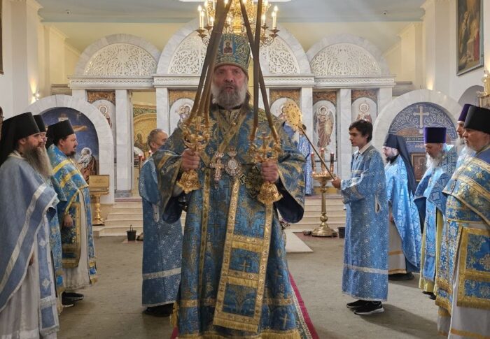 Епископ Питирим совершил первую Божественную литургию по возвращении на Душанбинскую кафедру
