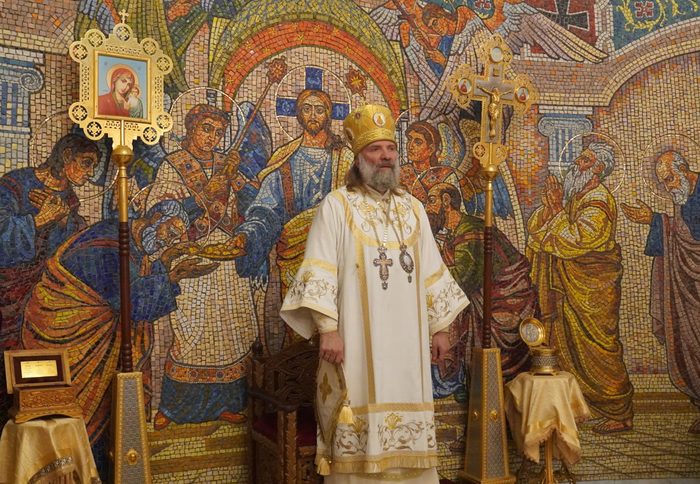 Архиерейское богослужение в Неделю 15-ю по Пятидесятнице в Свято-Никольском кафедральном соборе