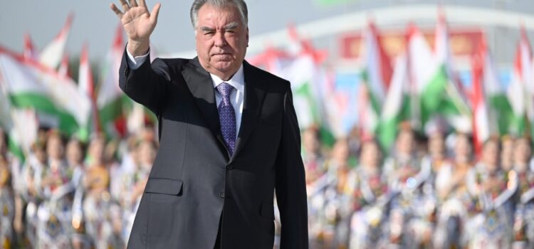 Поздравление епископа Душанбинского и Таджикистанского Питирима Президенту Республики Таджикистан Эмомали Рахмону с днём рождения