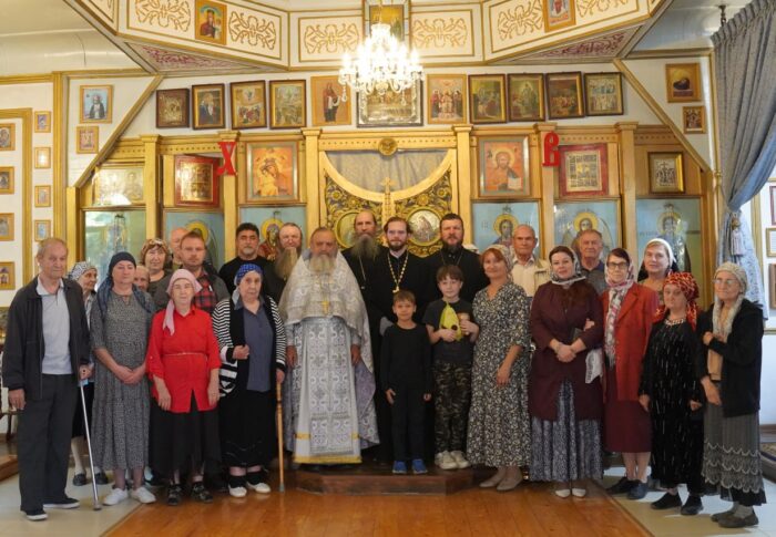 В Турсунзаде отметили престольный праздник храма Покрова Пресвятой Богородицы