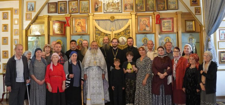 В Турсунзаде отметили престольный праздник храма Покрова Пресвятой Богородицы