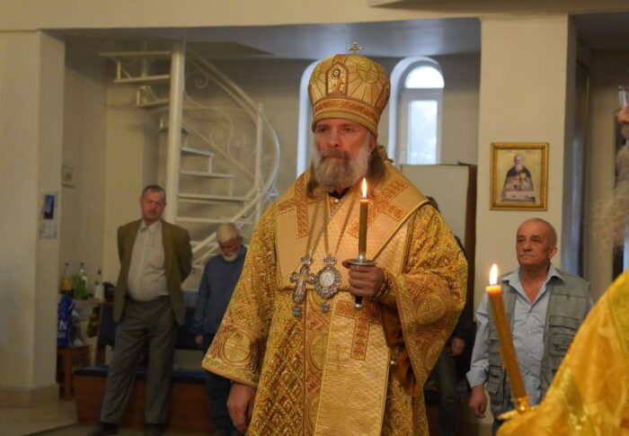 Всенощное бдение в канун Недели 20-й по Пятидесятнице и дня памяти святителей Московских и мученицы Мамелхвы Персидской