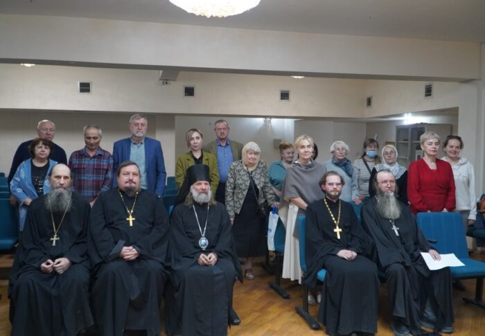 В Свято-Никольском кафедральном соборе состоялось приходское собрание
