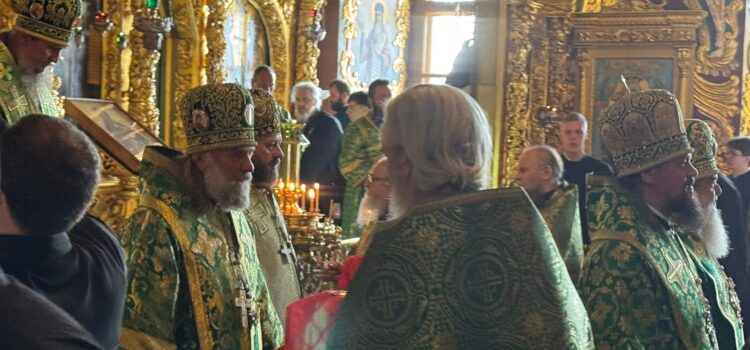 Епископ Питирим принял участие в торжествах престольного праздника Троице-Сергиевой лавры